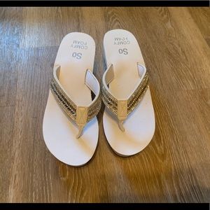 Wedged flip flops with sparkle straps
